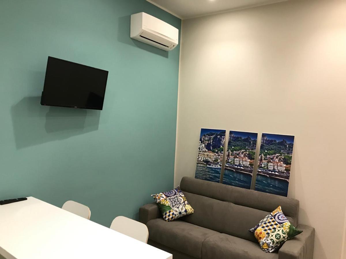 Ferienwohnung Domus Cordis Napoli Exterior foto